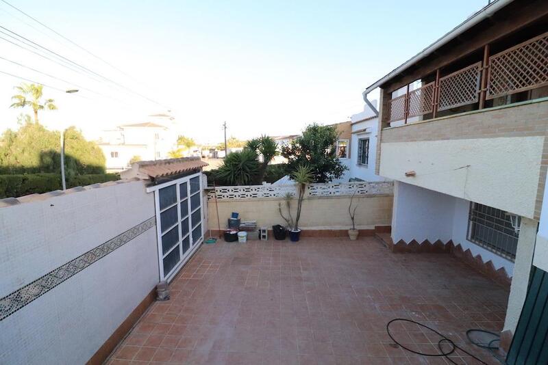 4 Cuarto Villa en venta