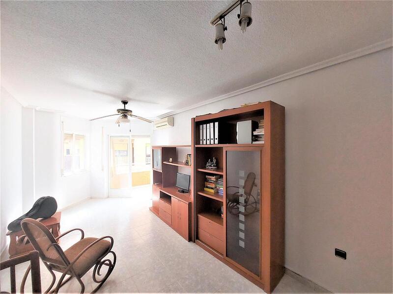 Apartamento en venta en Torrevieja, Alicante