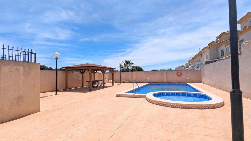 Townhouse for sale in Daya Nueva, Alicante