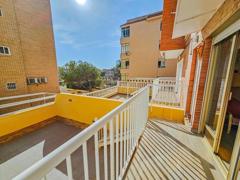 2 bedroom Townhouse for sale