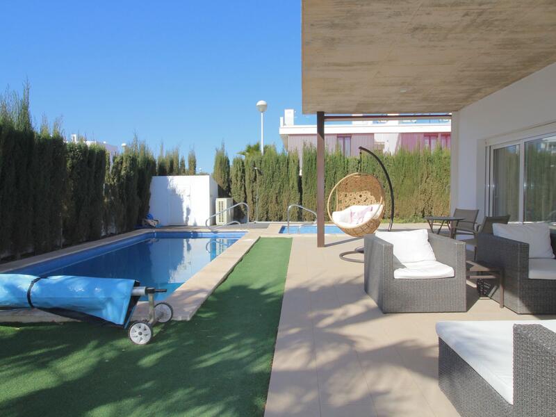 Villa til salg i Mar de Cristal, Murcia