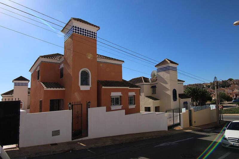 3 Cuarto Villa en venta