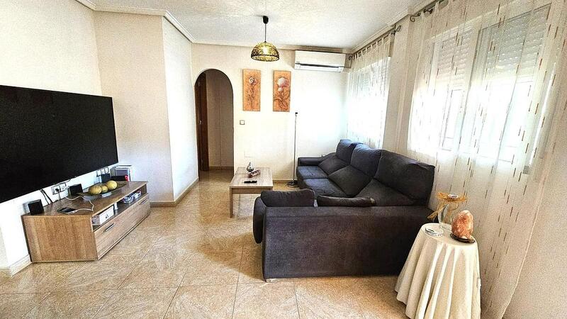 3 bedroom Townhouse for sale