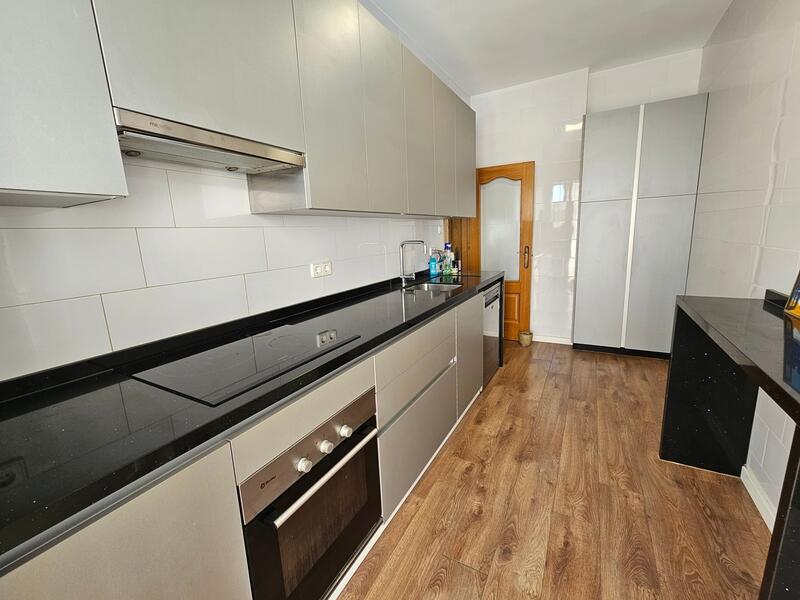 3 slaapkamer Appartement Te koop