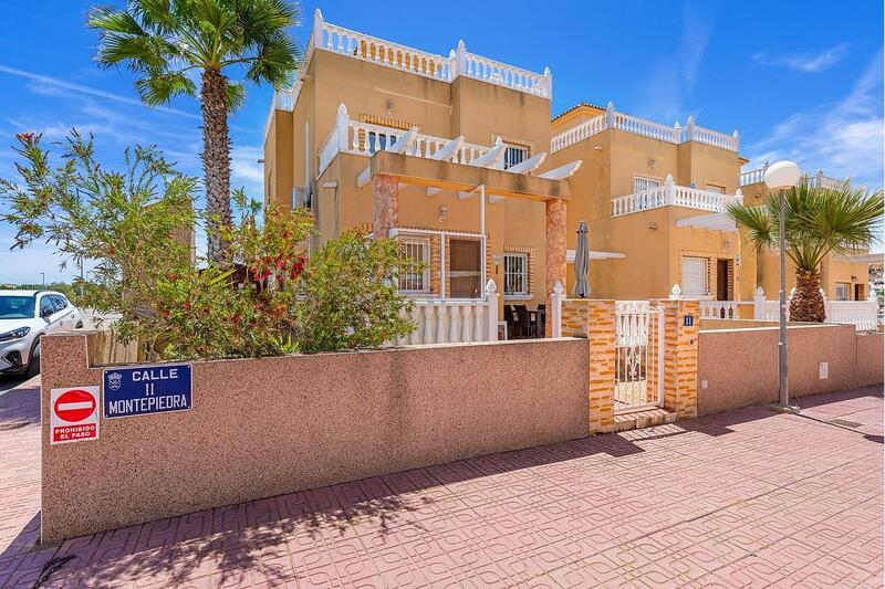 3 Cuarto Villa en venta