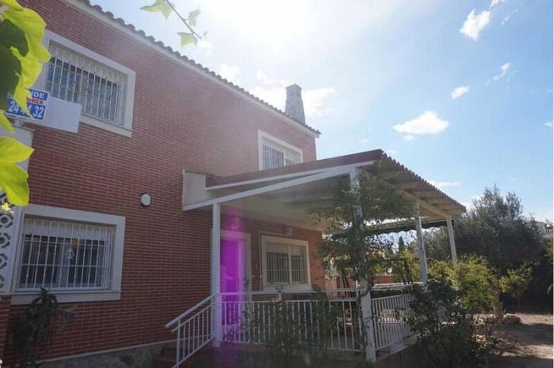 Villa for sale in Los Balcones, Alicante