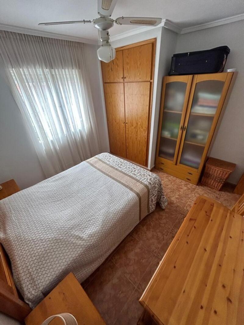 2 slaapkamer Gezinswoning Te koop