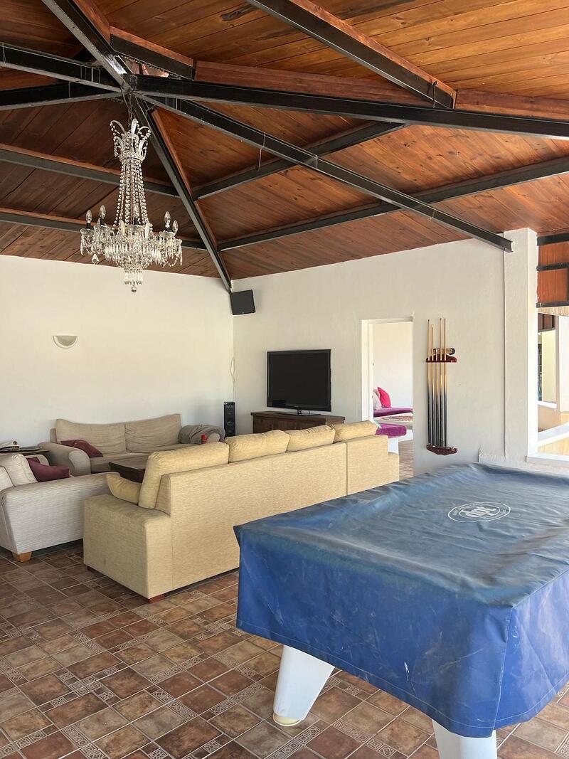 5 bedroom Villa for sale