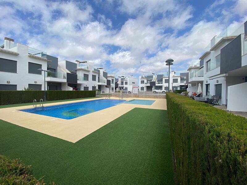 Apartment for sale in Pilar de la Horadada, Alicante