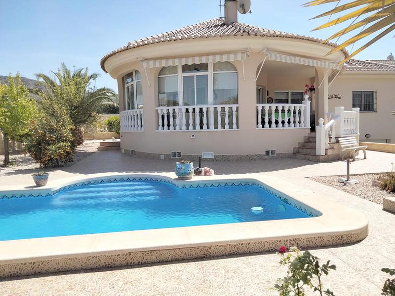 Villa zu verkaufen in La Romana, Alicante