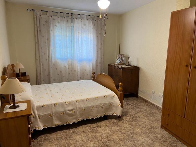 3 Schlafzimmer Stadthaus zu verkaufen