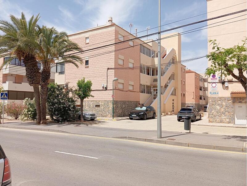 Appartement Te koop in Mil Palmeras, Alicante