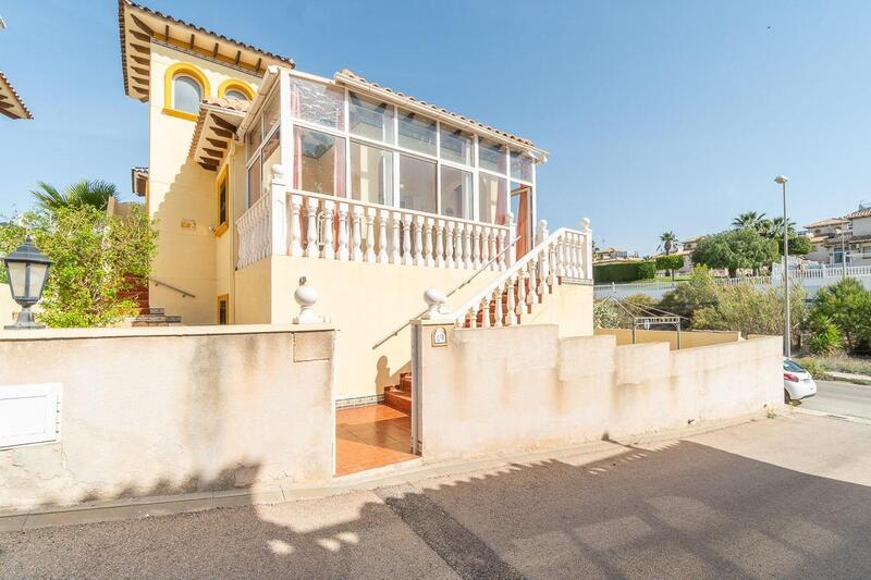 Villa à vendre dans Orihuela Costa, Alicante