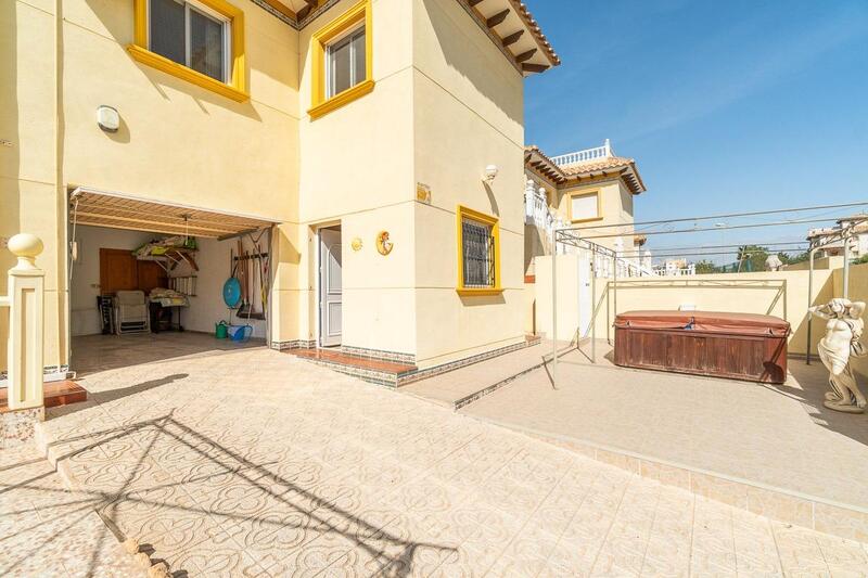 3 Cuarto Villa en venta