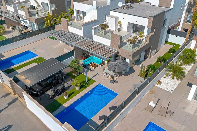 Villa en venta en Guardamar del Segura, Alicante