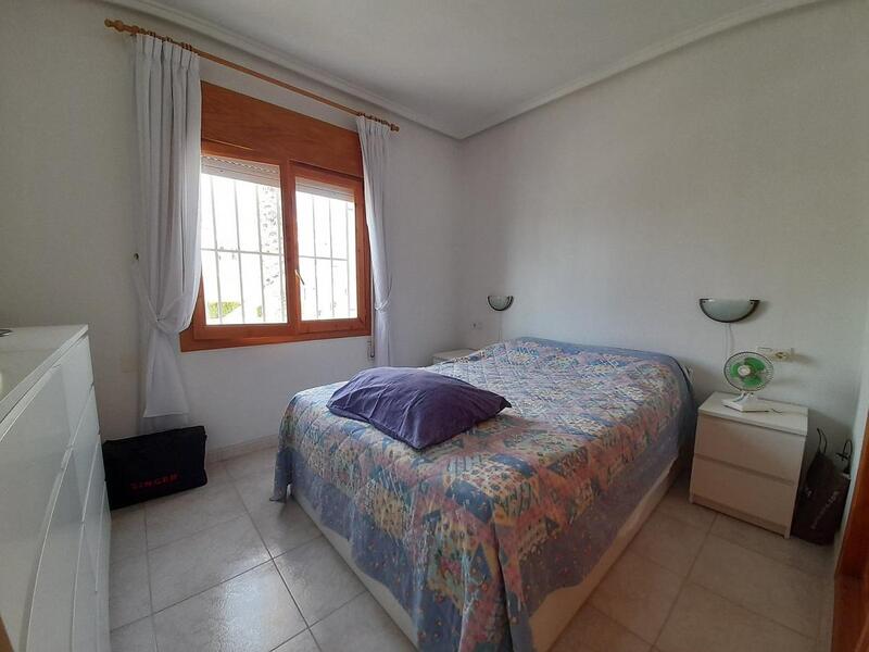 2 Cuarto Villa en venta