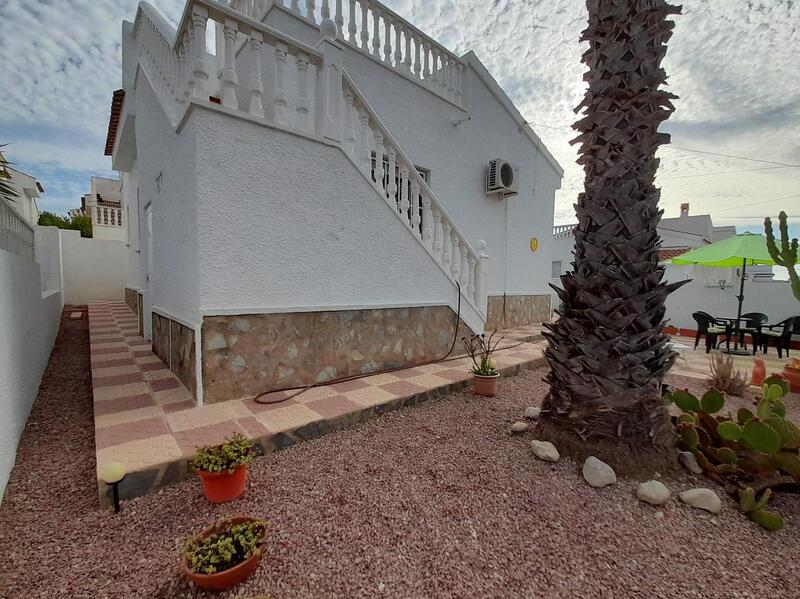 2 Cuarto Villa en venta