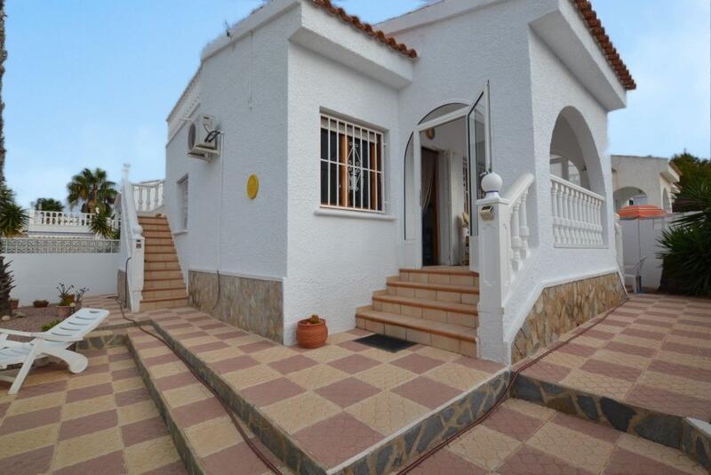 2 Cuarto Villa en venta