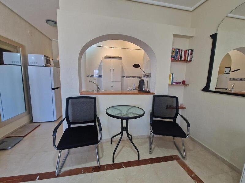 Apartamento en venta en Torrevieja, Alicante