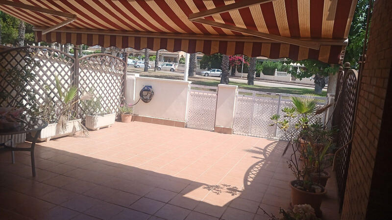 Townhouse for sale in Los Alcazares, Murcia