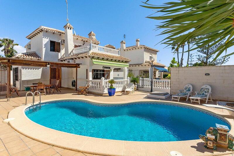 4 bedroom Villa for sale