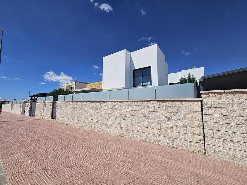 3 Cuarto Villa en venta