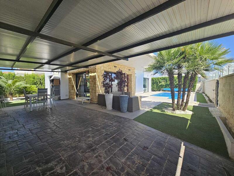 3 bedroom Villa for sale