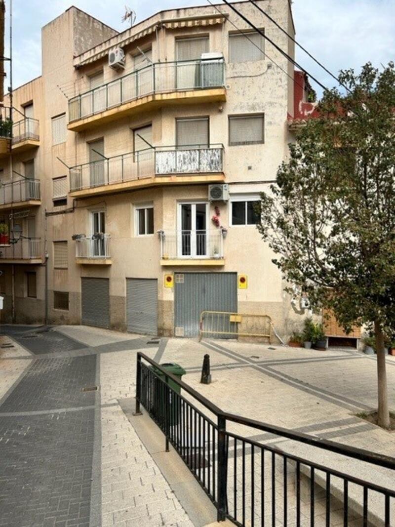 3 bedroom Apartment for sale