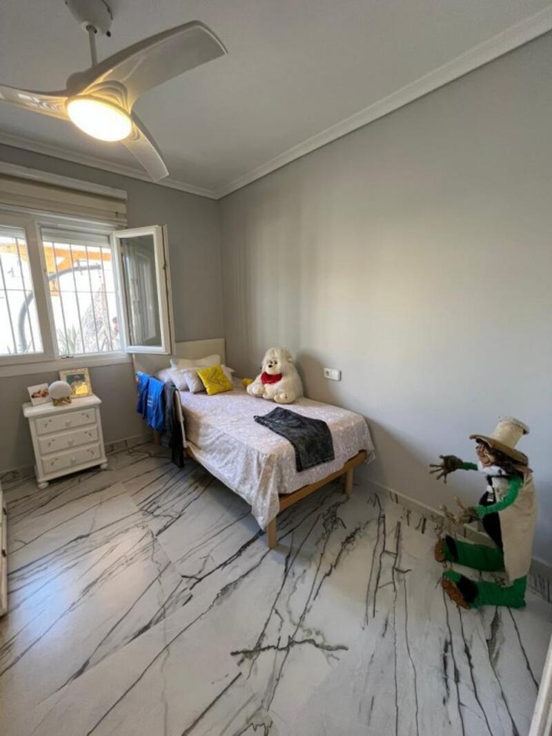 2 Schlafzimmer Stadthaus zu verkaufen