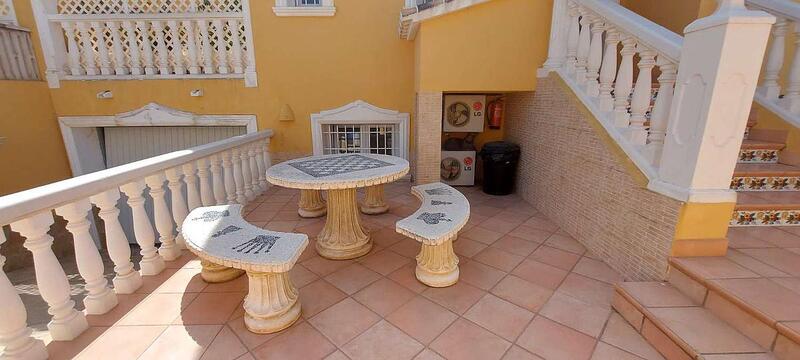 4 Cuarto Villa en venta