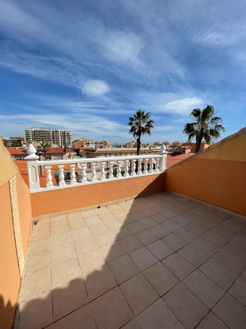 Townhouse for sale in La Mata, Alicante