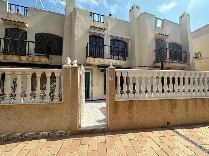 2 bedroom Townhouse for sale