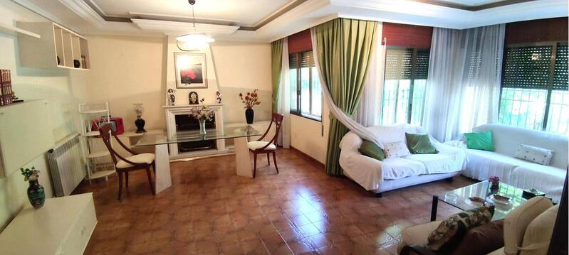 4 Cuarto Villa en venta