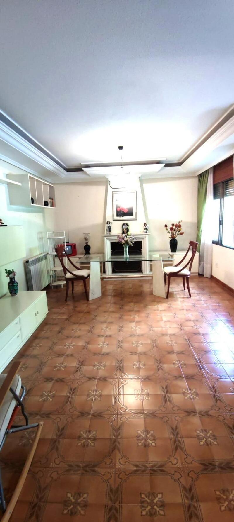 4 Cuarto Villa en venta