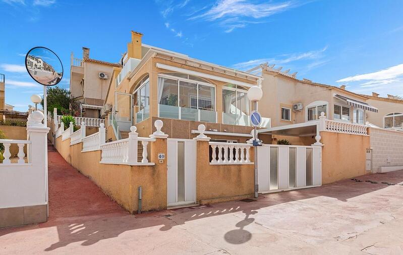 2 Cuarto Villa en venta