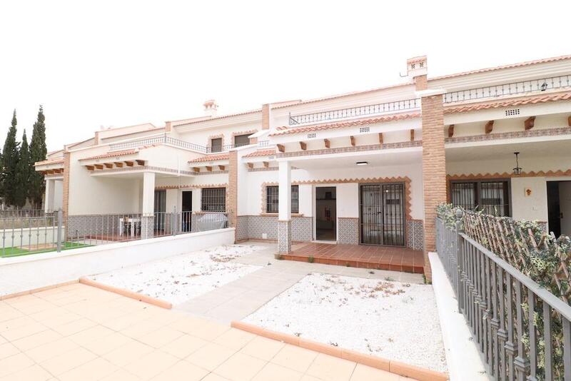 Maison de Ville à vendre dans San Miguel de Salinas, Alicante