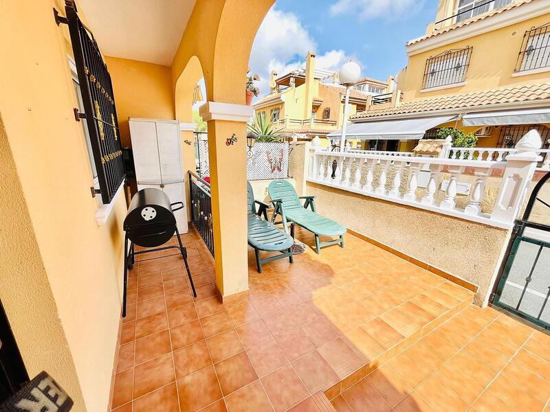 3 bedroom Townhouse for sale