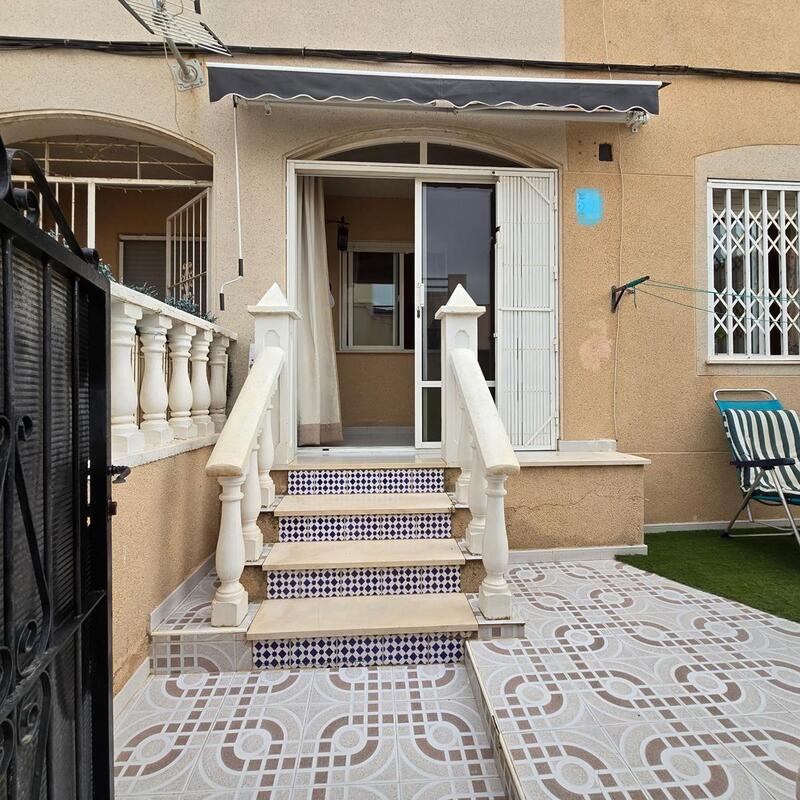 Maison de Ville à vendre dans Torrevieja, Alicante