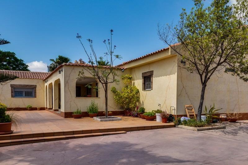 4 Cuarto Villa en venta