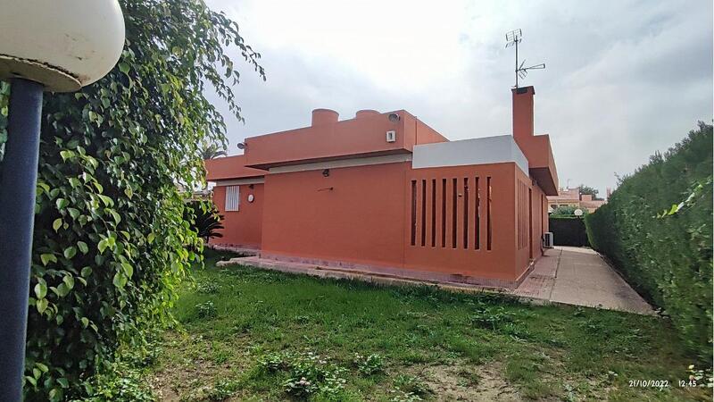 4 Cuarto Villa en venta