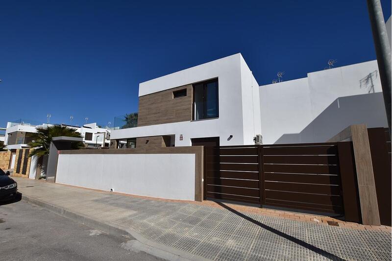 3 bedroom Villa for sale