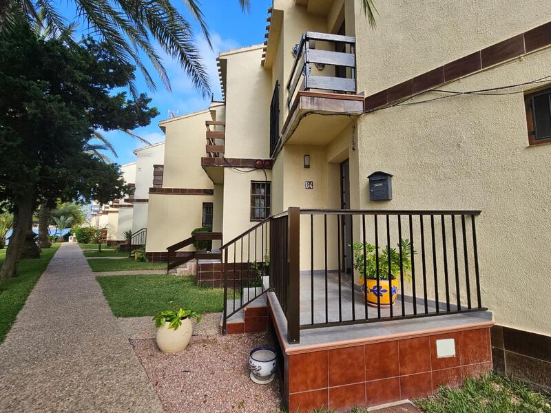 2 bedroom Townhouse for sale