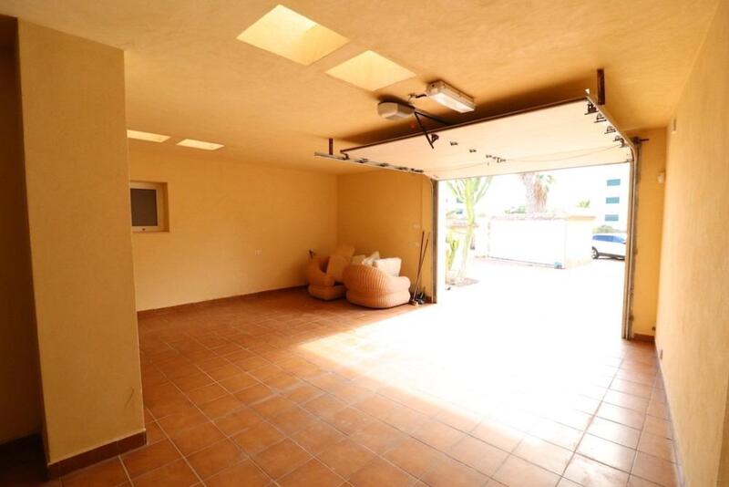 4 Cuarto Villa en venta