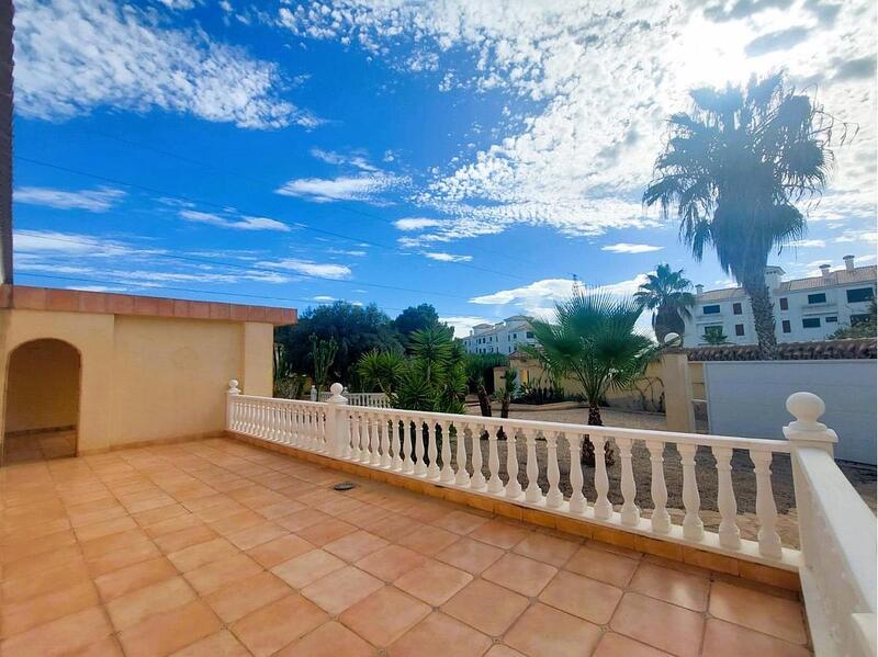 4 Cuarto Villa en venta