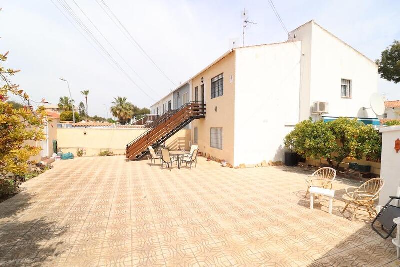 Townhouse for sale in Torrevieja, Alicante