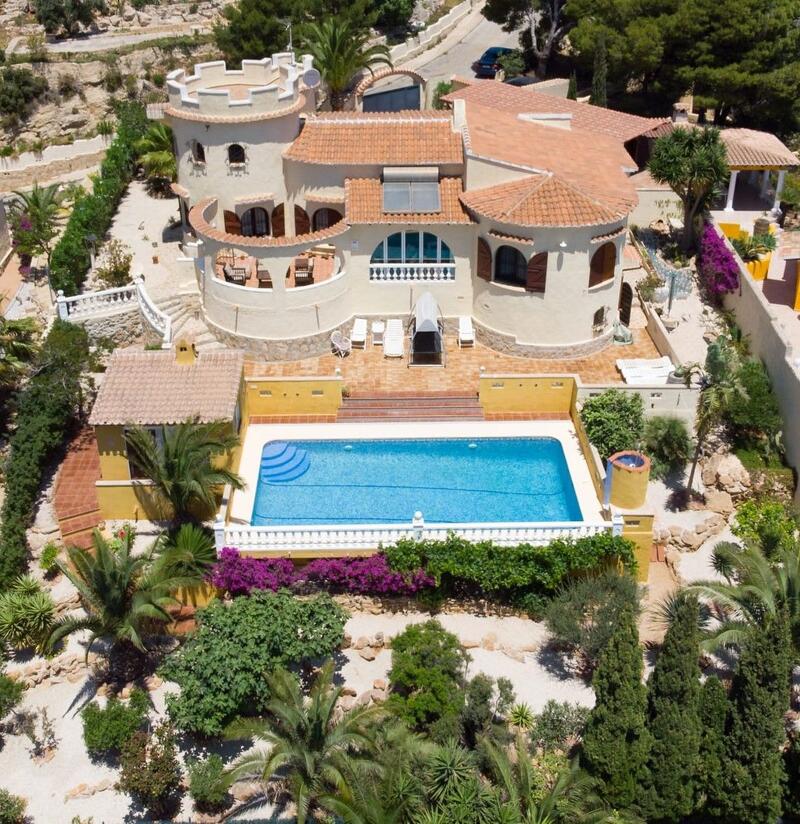 5 bedroom Villa for sale