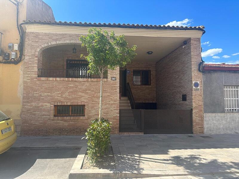 Gezinswoning Te koop in Rafal, Alicante