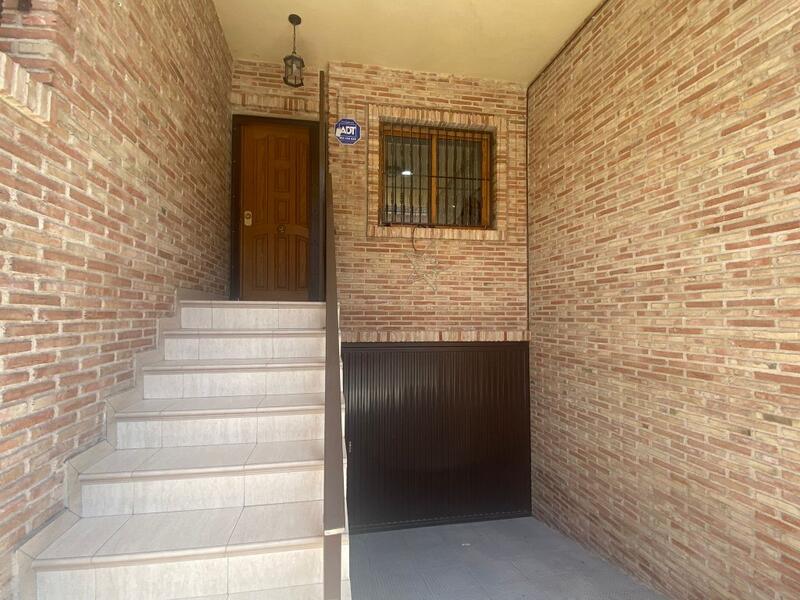 4 Cuarto Adosado en venta