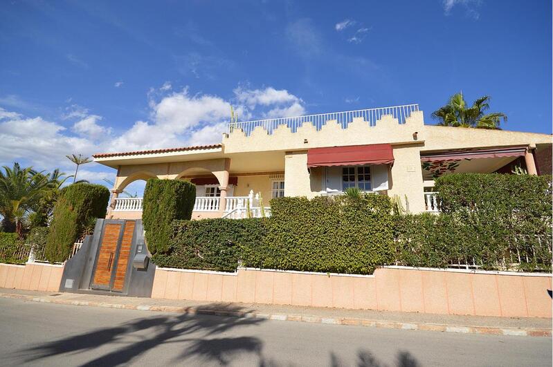 5 Cuarto Villa en venta