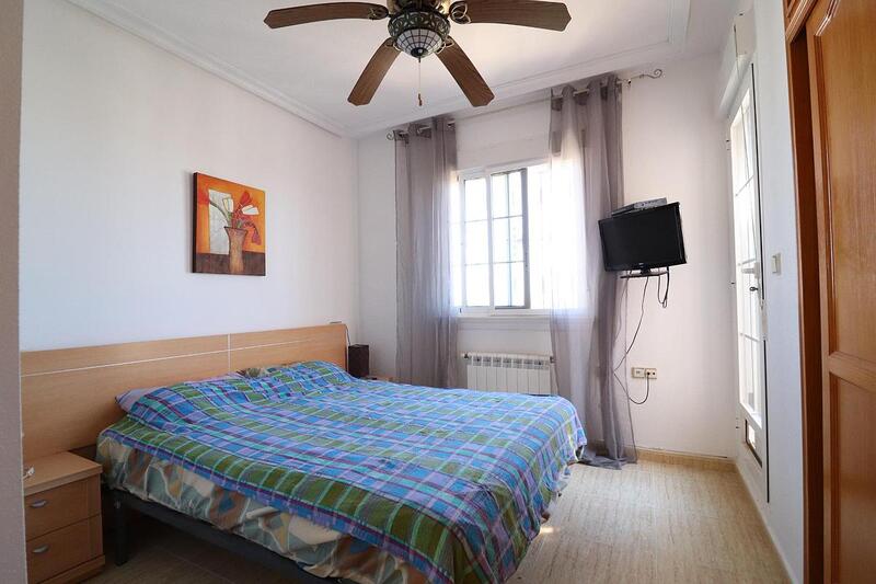 2 Schlafzimmer Stadthaus zu verkaufen